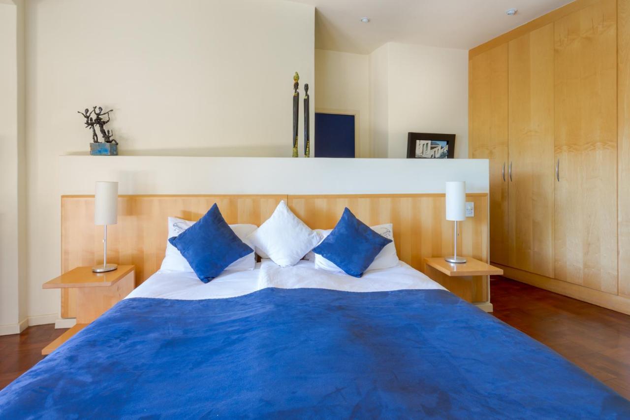Lezard Bleu Guest House Kapstadt Exterior foto